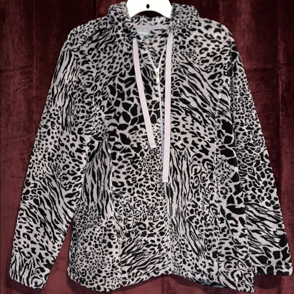 COPY - Full zip animal print fleece